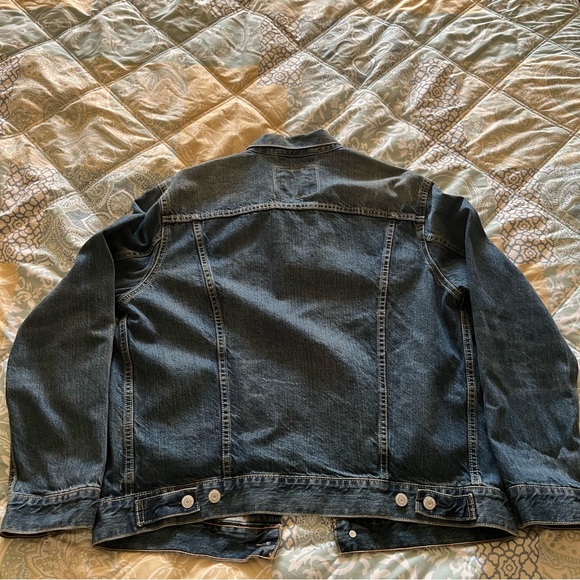 Men’s Levi’s Classic Denim Jacket - Picture 6 of 6